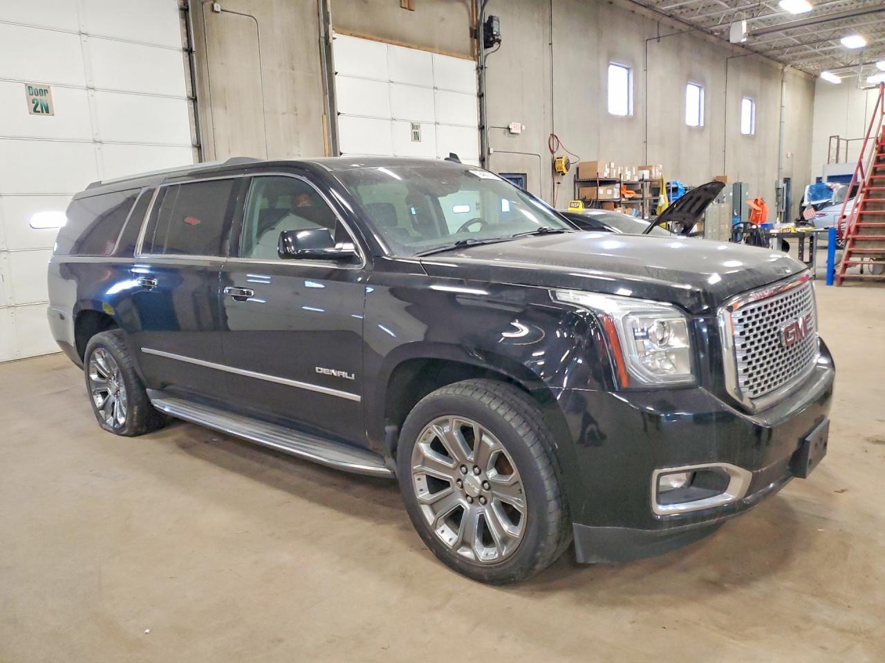 2015 GMC Yukon Xl Denali - Image 4