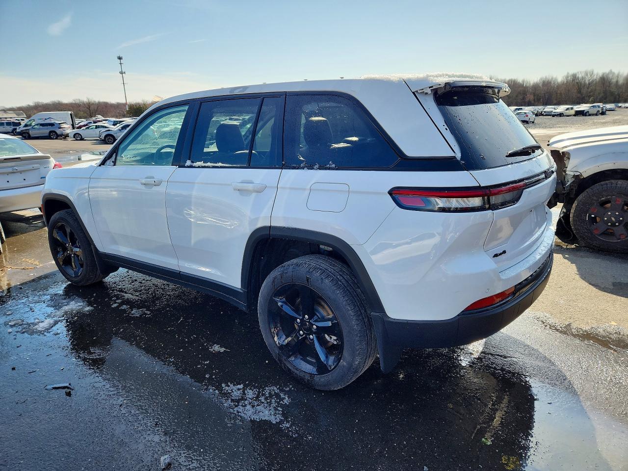 2025 Jeep Grand Cherokee Limited - Image 2