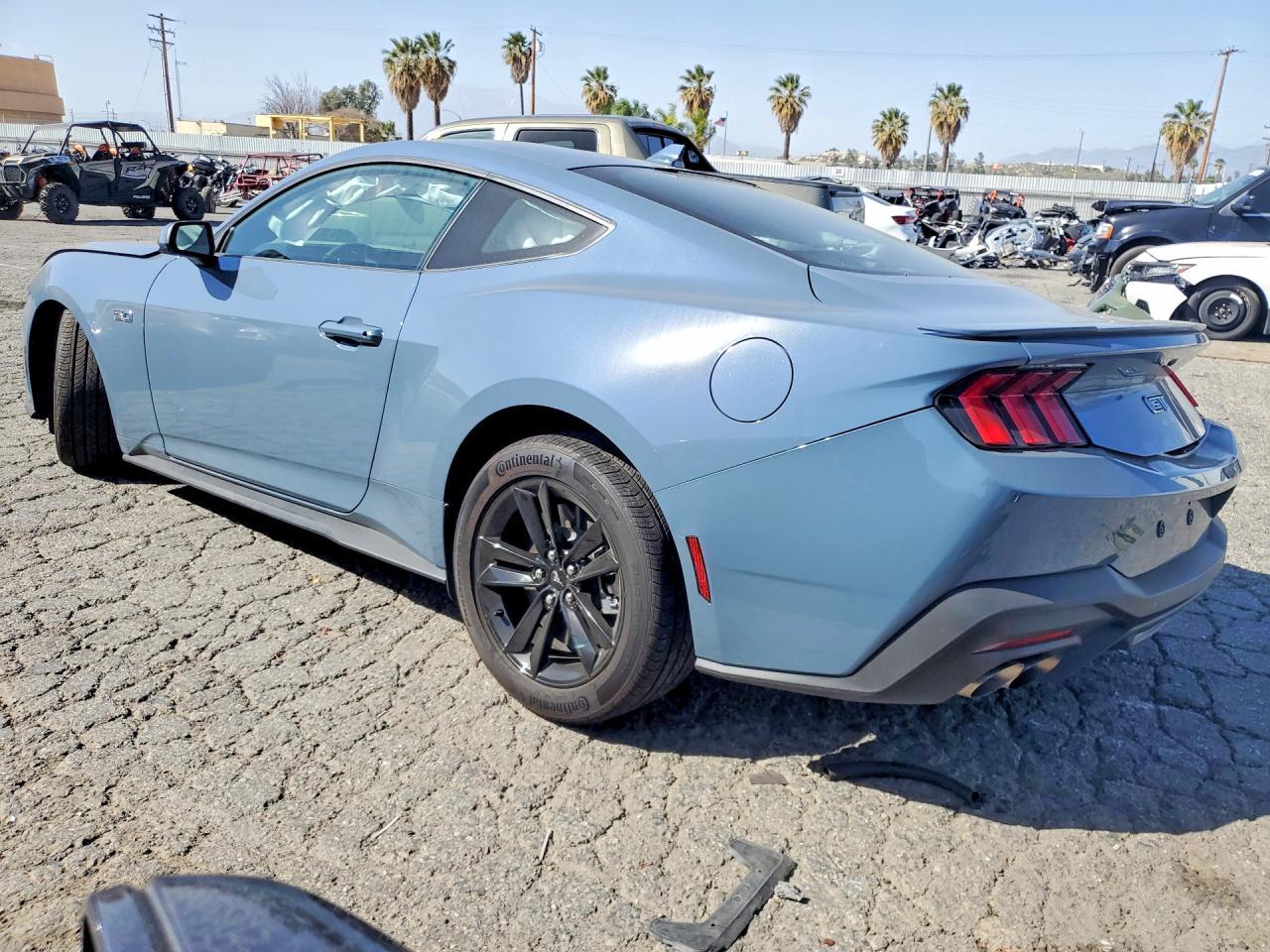 2025 Ford Mustang Gt - Фото 2