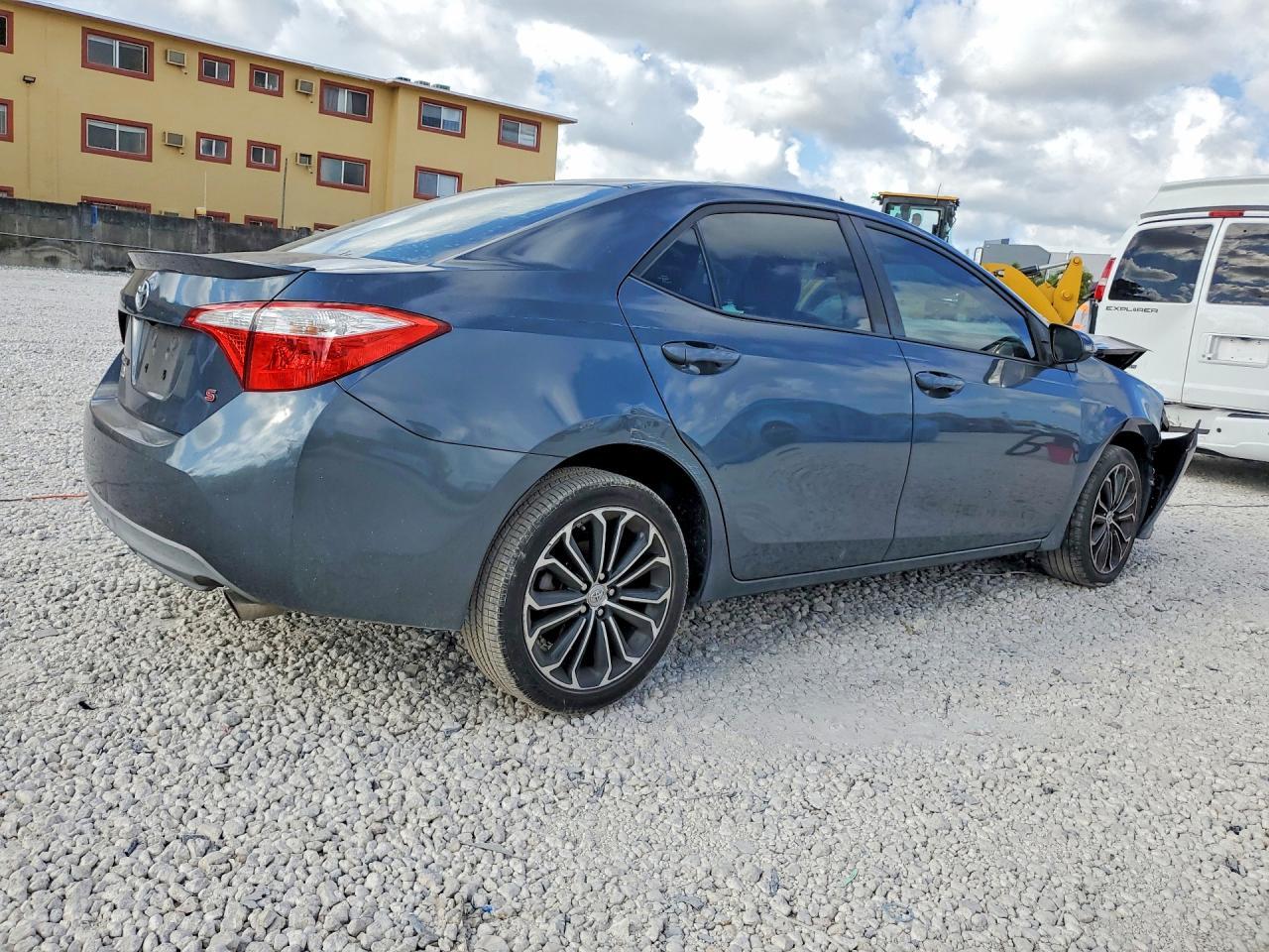 2016 Toyota Corolla S Plus - Фото 3