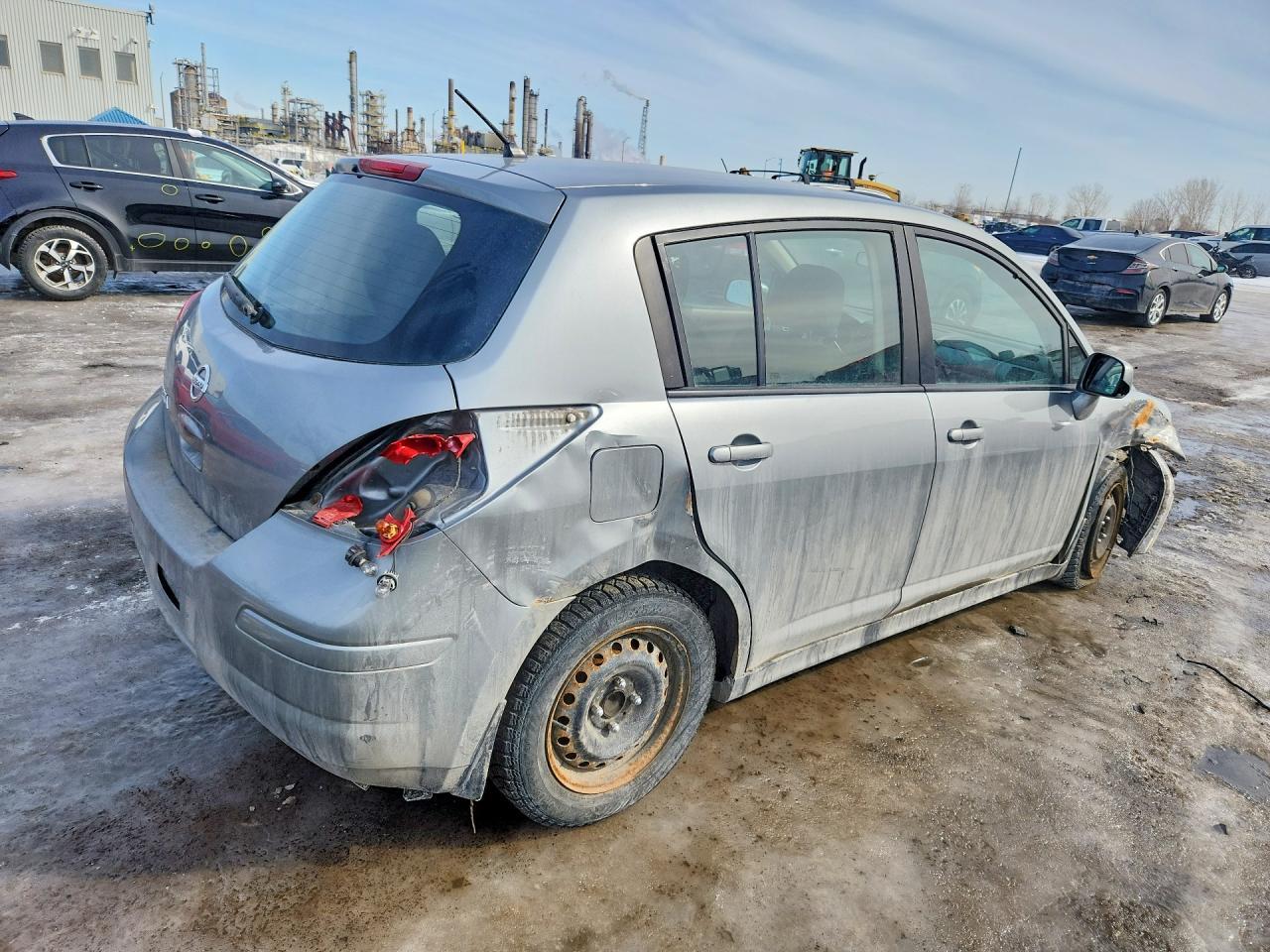 2011 Nissan Versa 1.8 S - Фото 3