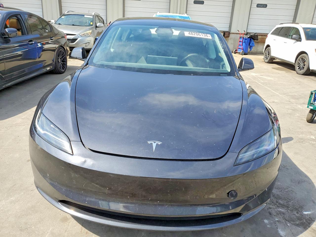 2024 Tesla Model 3 - Image 5