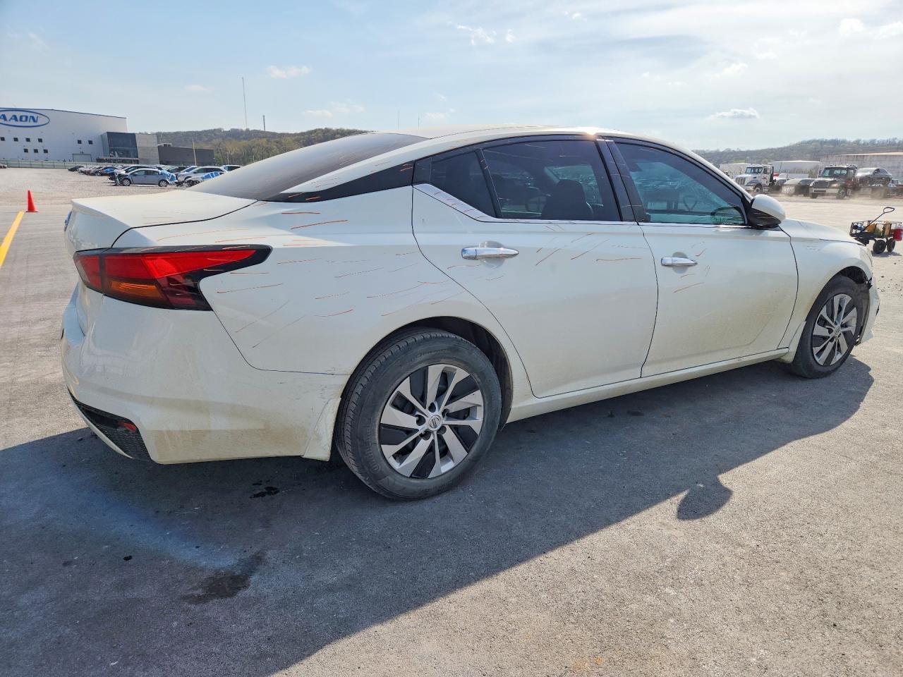 2021 Nissan Altima 2.5 S - Фото 3