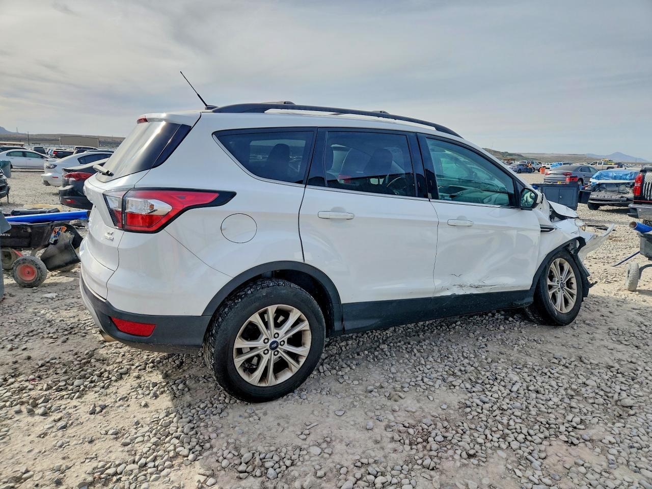 2018 Ford Escape Se - Фото 3