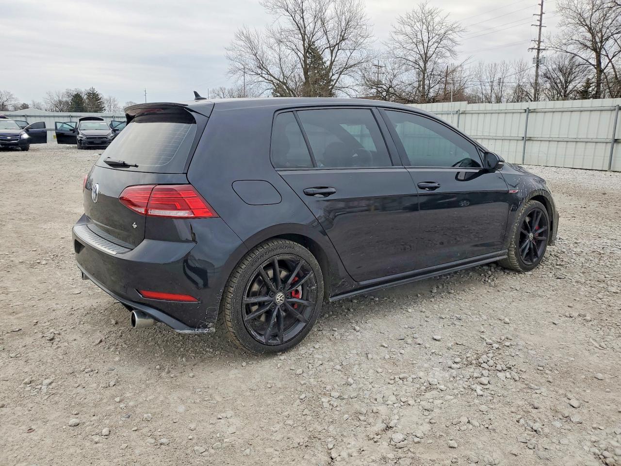 2019 Volkswagen Gti S - Image 3