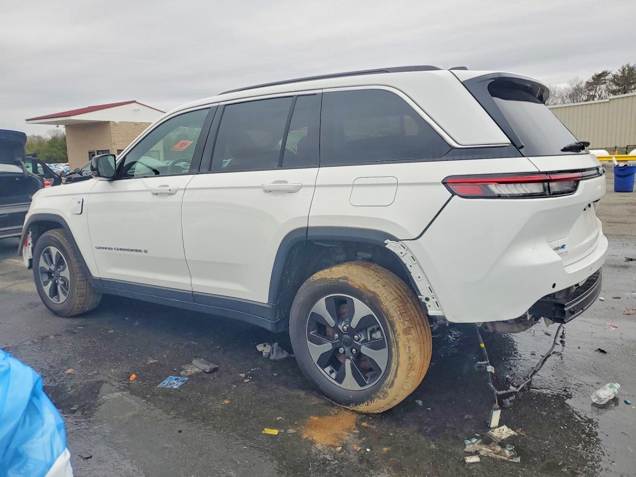 2024 Jeep Grand Cherokee Limited 4Xe - Image 2