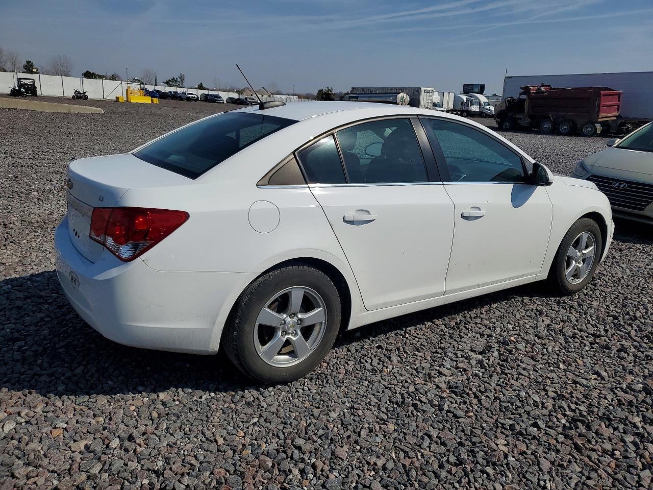 2015 Chevrolet Cruze Lt - Image 3