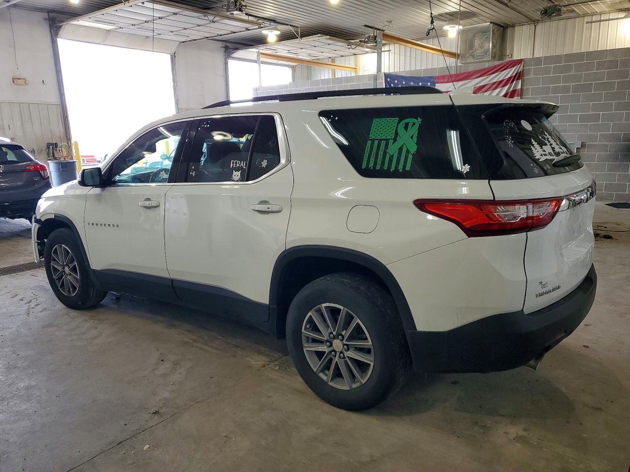 2020 Chevrolet Traverse Lt - Image 2