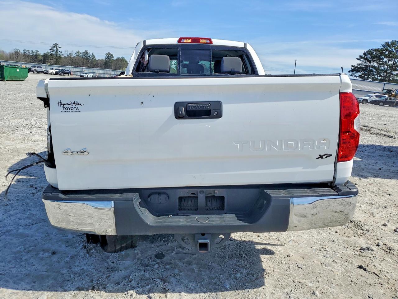 2018 Toyota Tundra Sr5 - Image 6