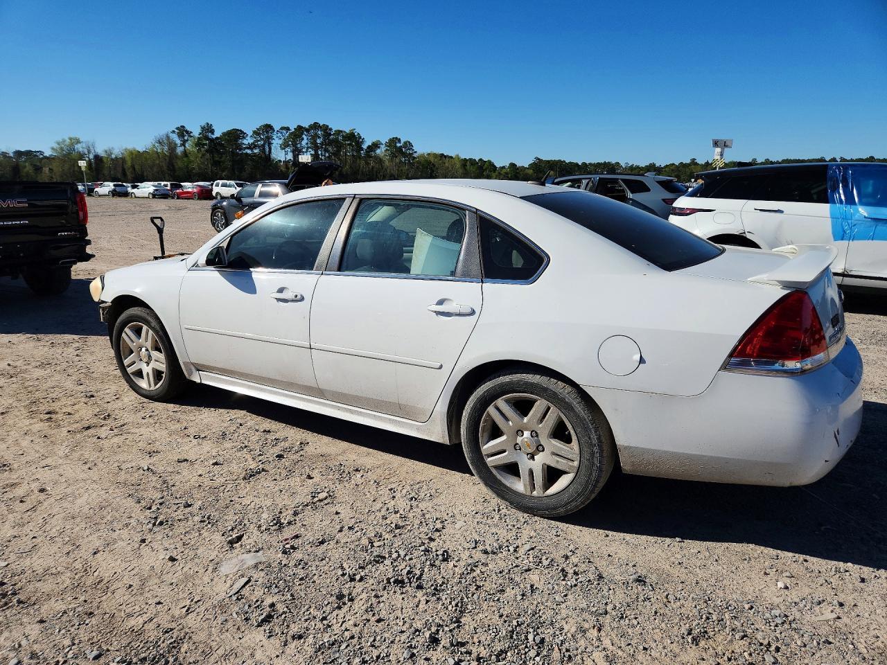 2011 Chevrolet Impala Lt - Фото 2
