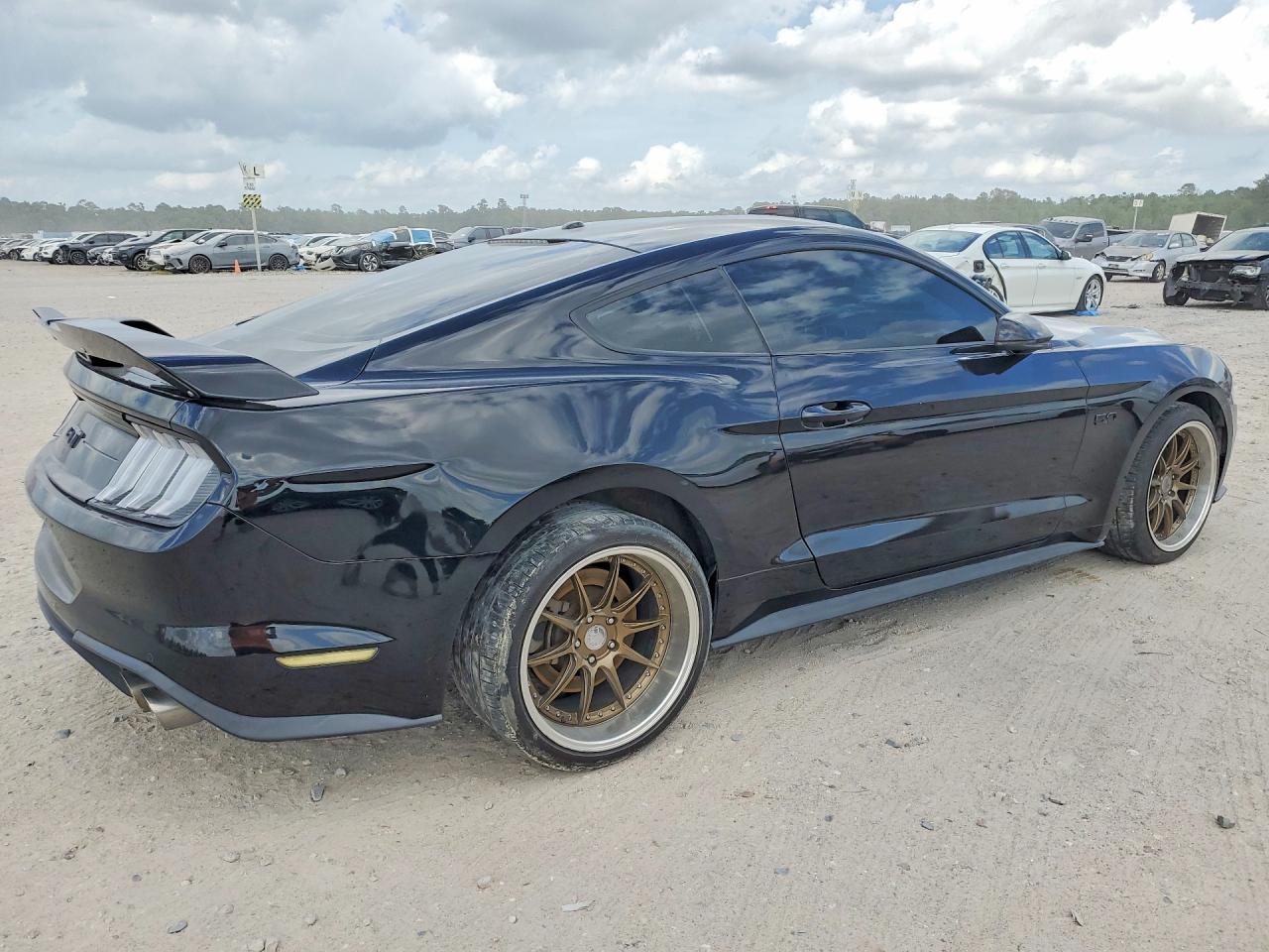 2019 Ford Mustang Gt Carbon Series - Фото 3
