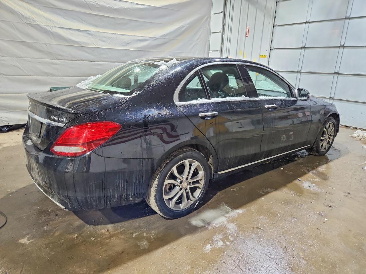 2016 Mercedes-Benz C 300 4Matic - Фото 3