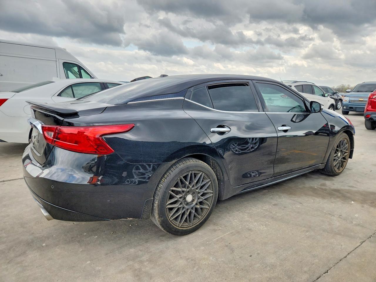 2017 Nissan Maxima 3.5 Sr - Image 3