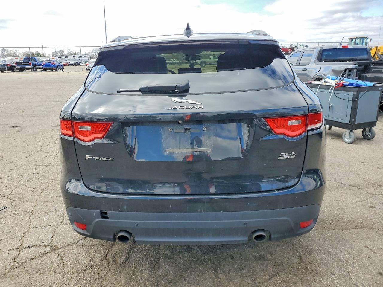 2018 Jaguar F-Pace R - Sport - Image 6