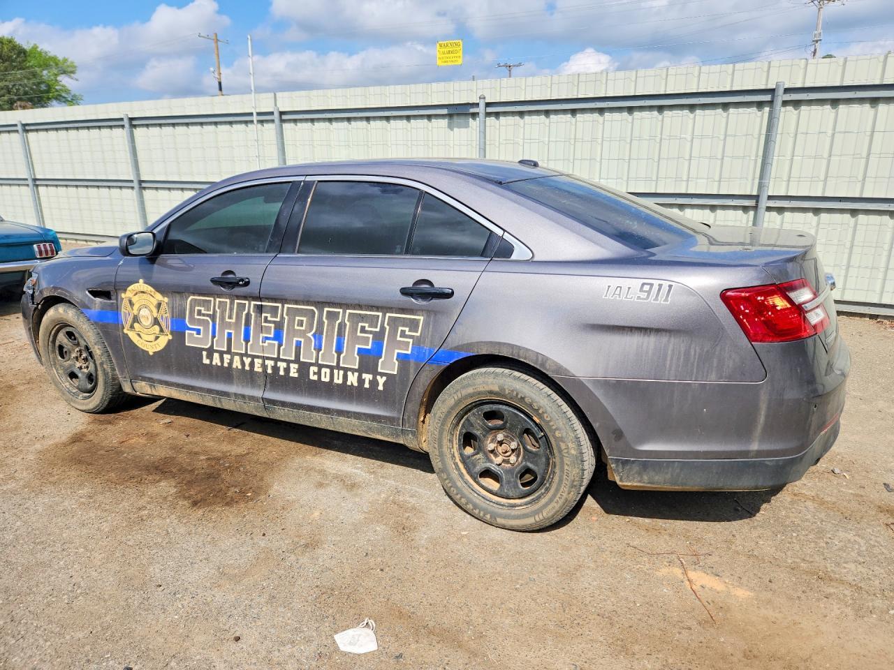 2017 Ford Taurus Police Interceptor - Image 2
