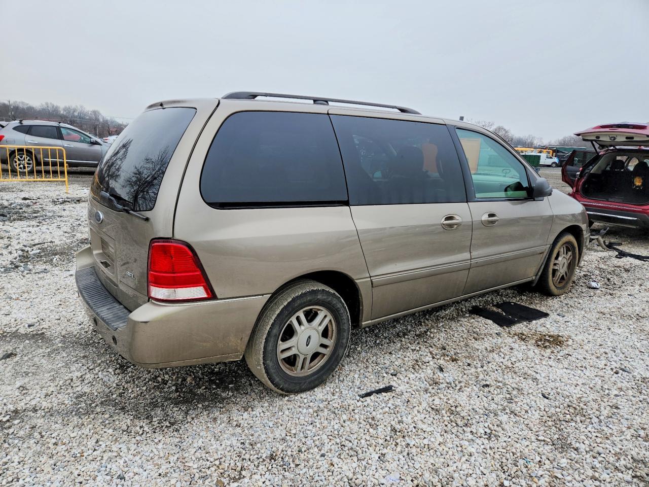 2004 Ford Freestar - Фото 3