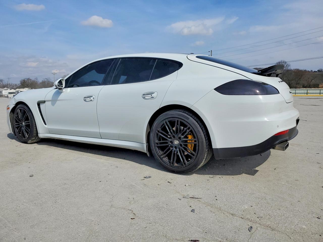 2016 Porsche Panamera 2 - Image 2