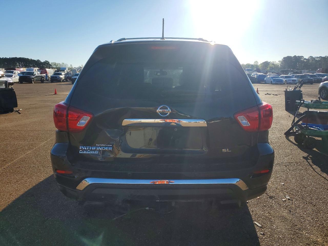 2017 Nissan Pathfinder Sl - Фото 6