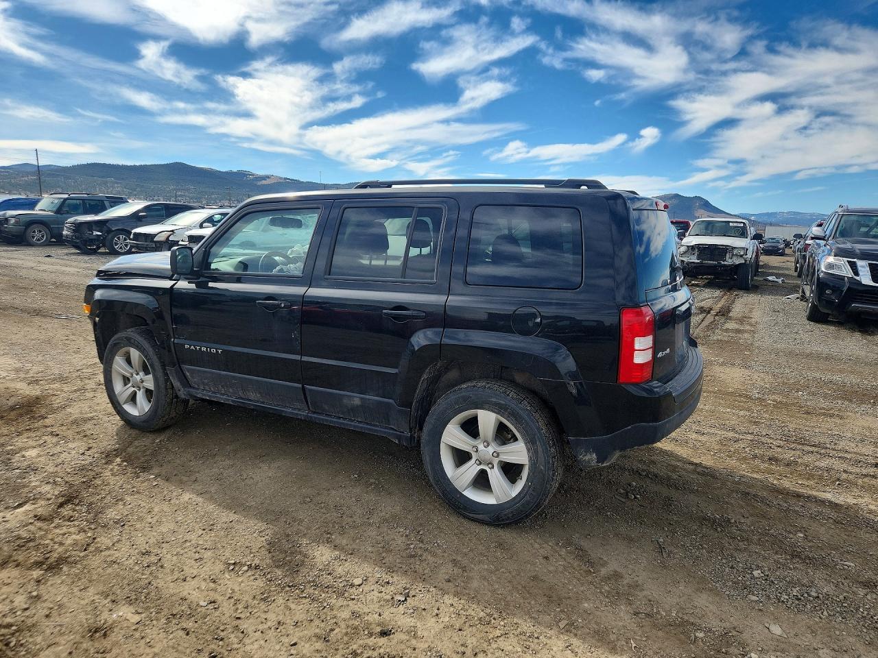 2017 Jeep Patriot Latitude - Фото 2