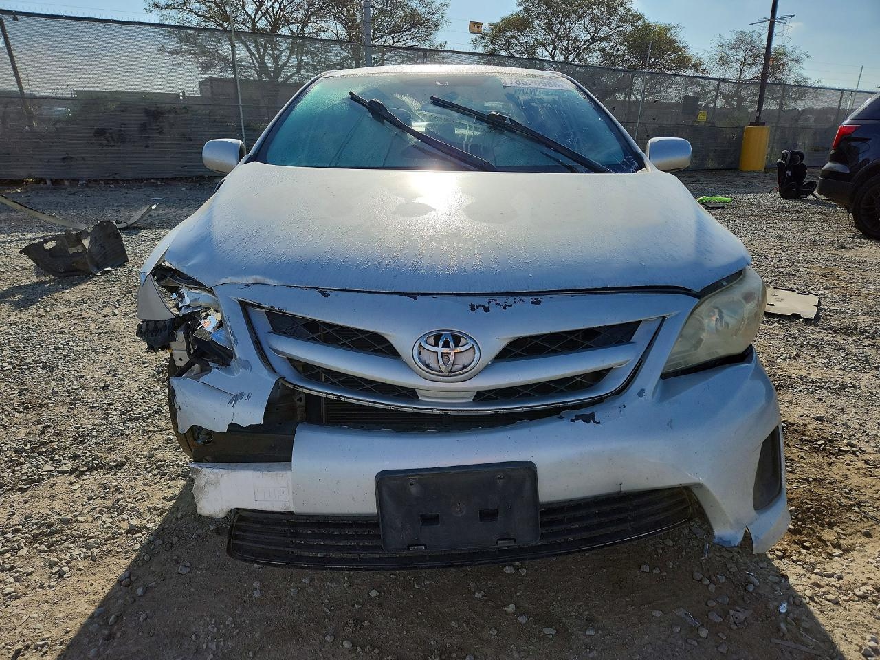 2011 Toyota Corolla Le - Фото 5