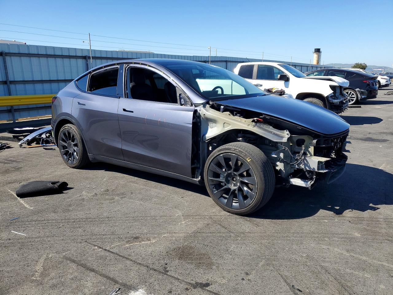 2022 Tesla Model Y - Фото 4