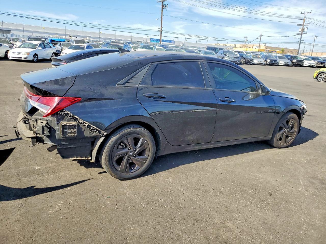 2021 Hyundai Elantra Sel - Фото 3