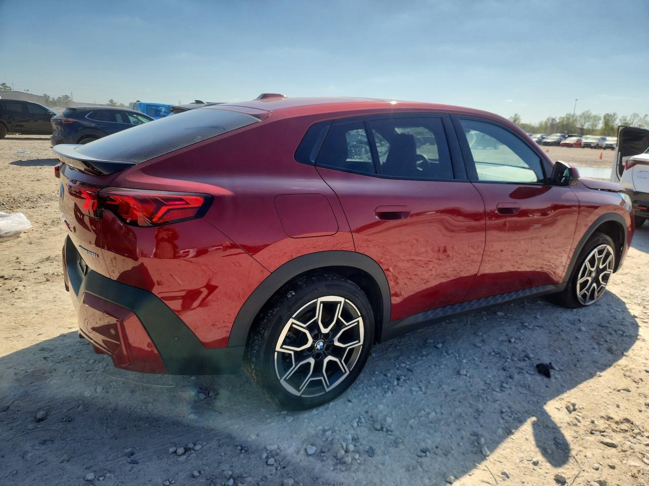 2025 BMW X2 xDrive28I - Фото 3