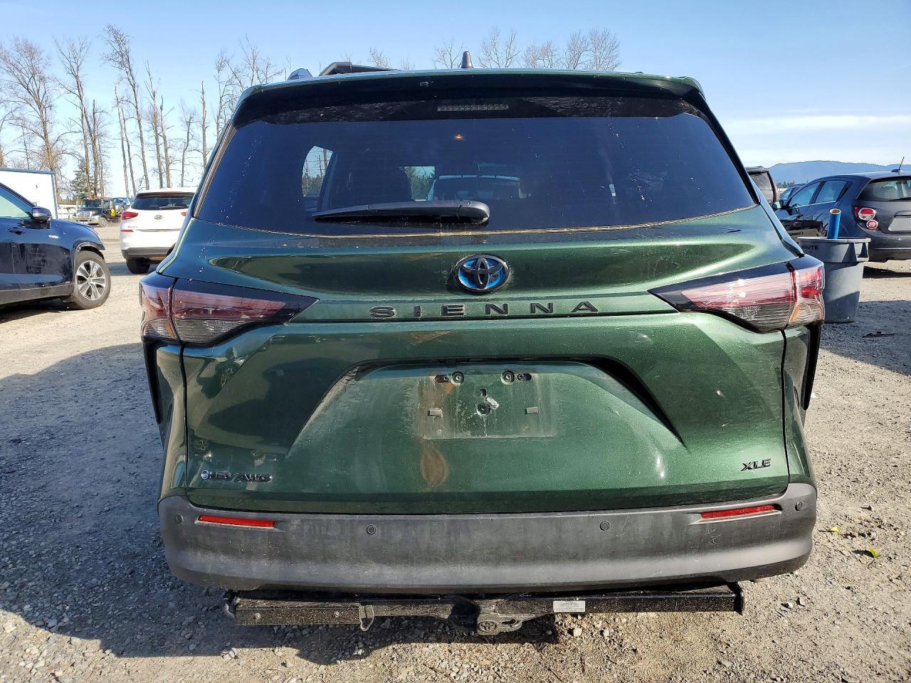 2025 Toyota Sienna Woodland Edition - Фото 6