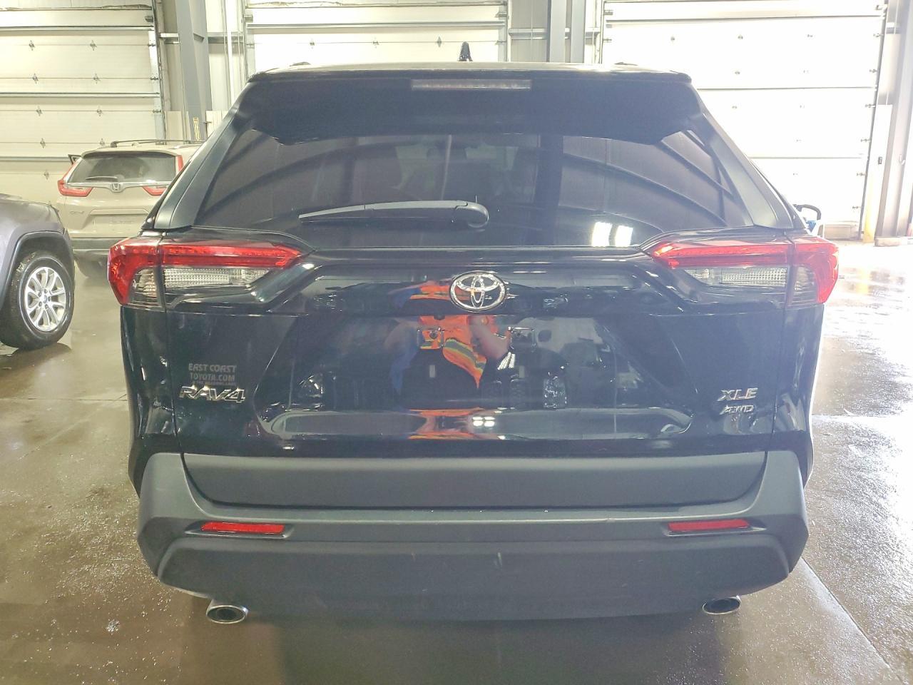 2023 Toyota Rav4 Xle Premium - Фото 6