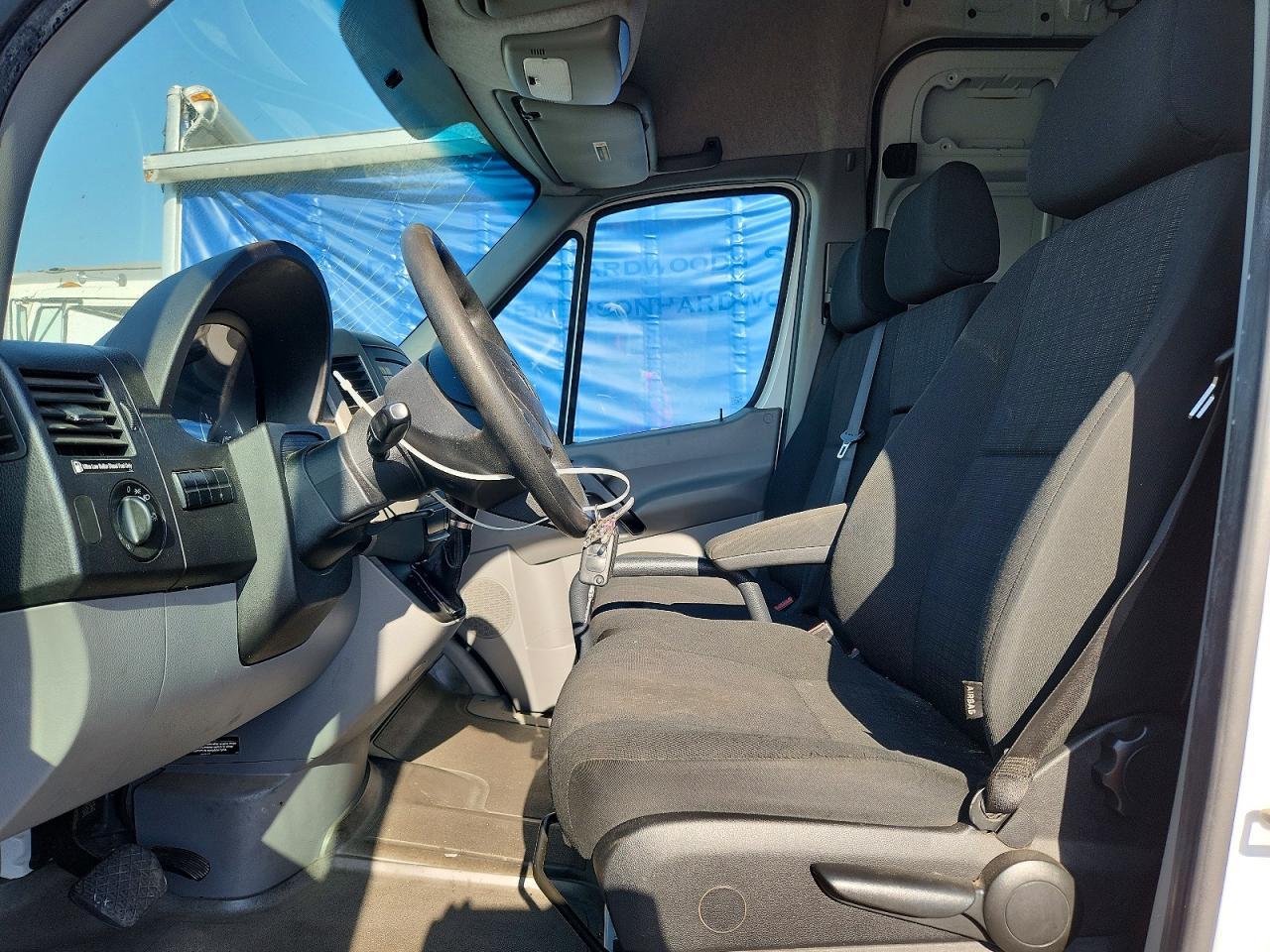 2017 Mercedes Benz Sprinter 3500 Delivery Van - Image 7