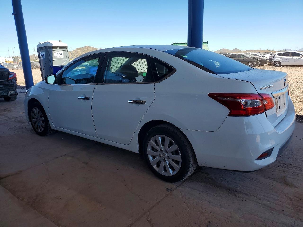 2018 Nissan Sentra S - Фото 2