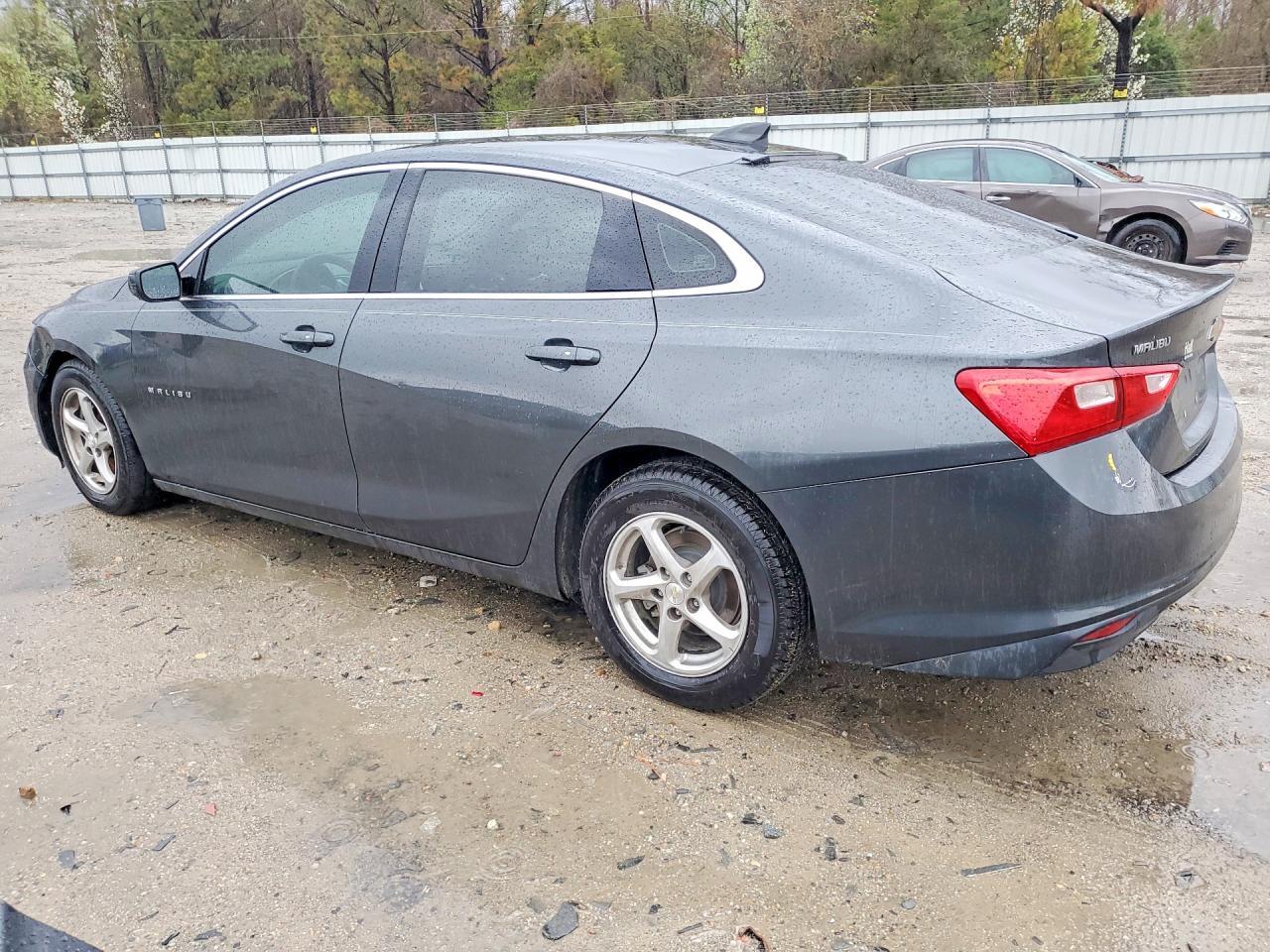 2017 Chevrolet Malibu Ls - Image 2
