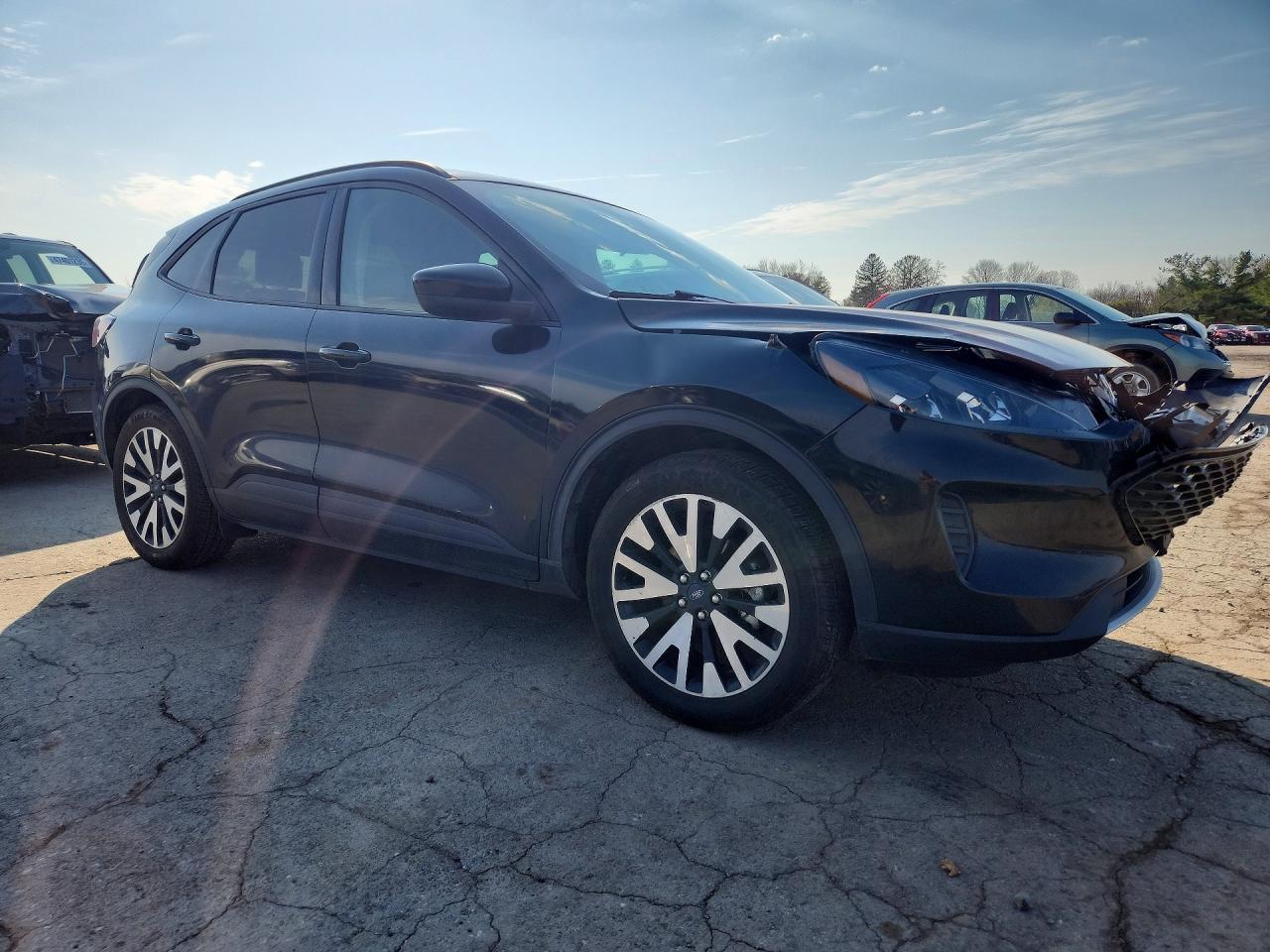 2020 Ford Escape Se Sport - Image 4