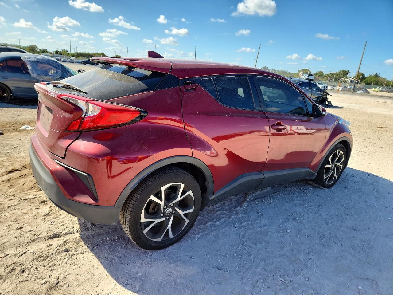 2018 Toyota C-Hr Xle - Image 3