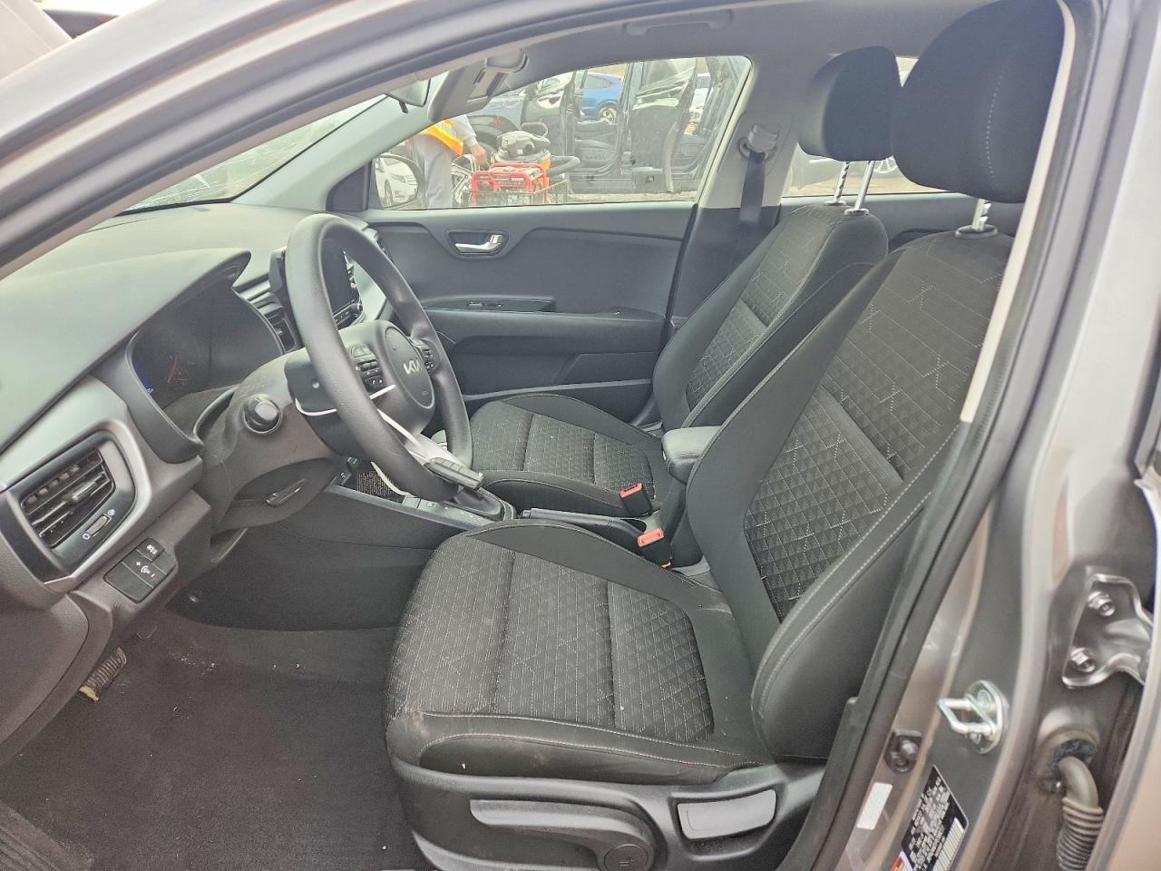 2023 Kia Rio S - Фото 7