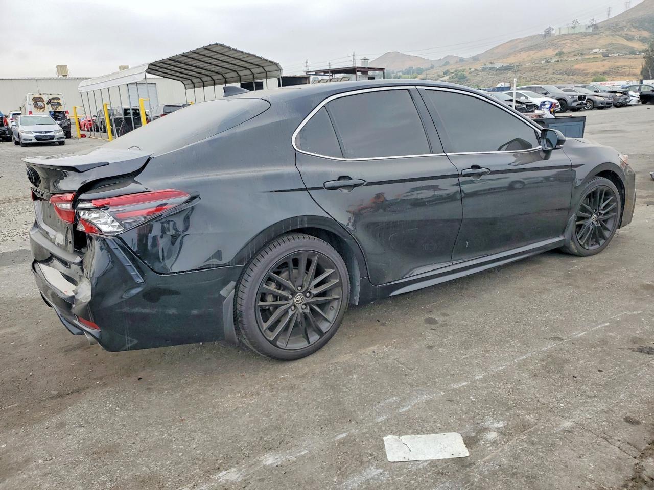 2021 Toyota Camry Xse - Image 3