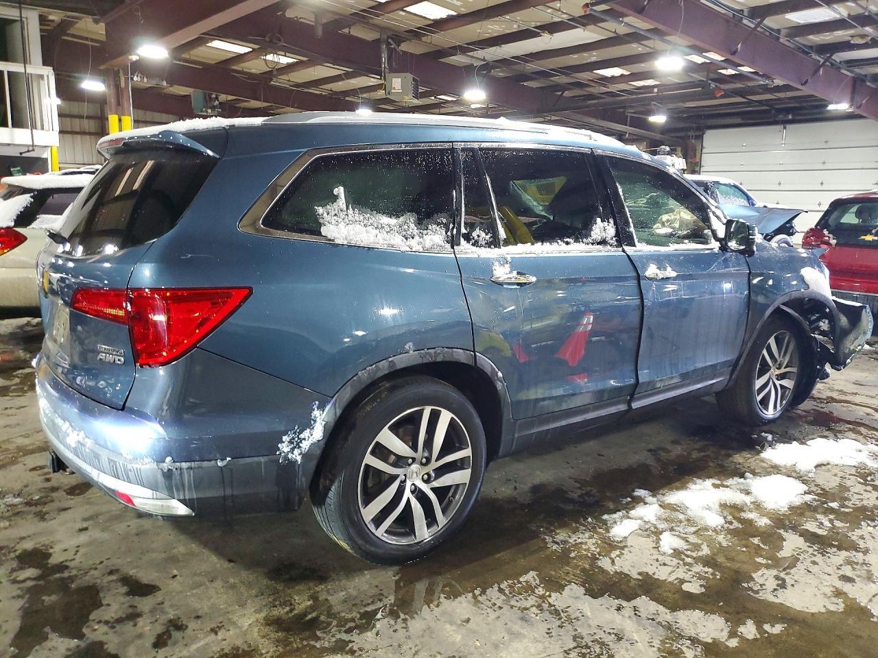 2017 Honda Pilot Touring - Фото 3