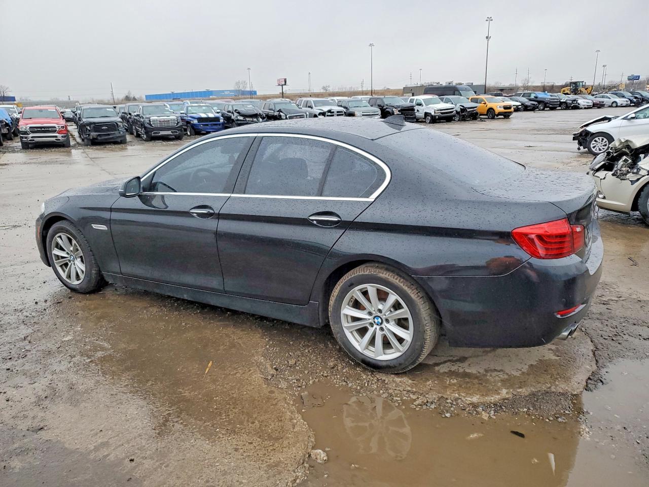 2016 BMW 528 I - Фото 2