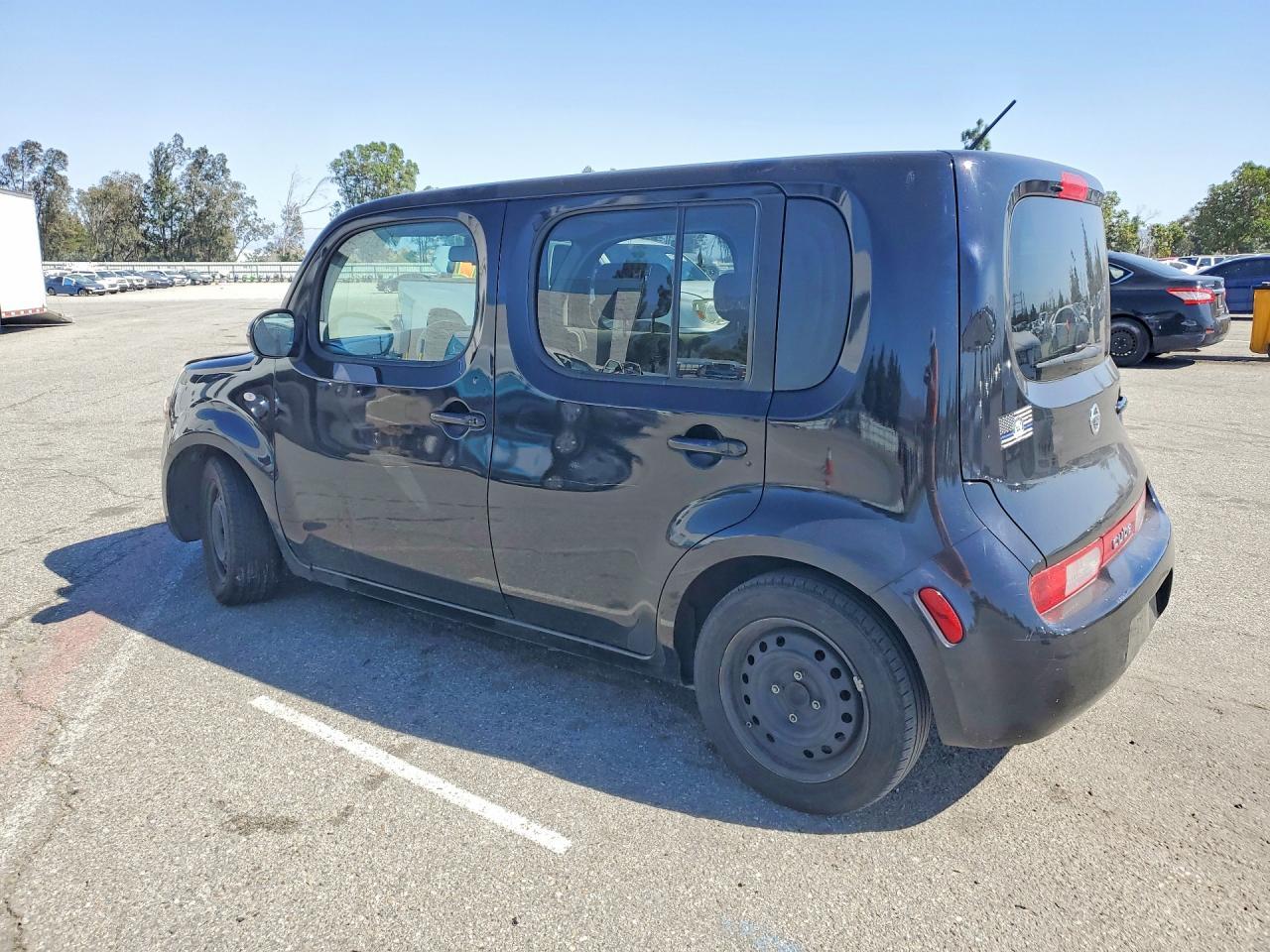 2011 Nissan Cube 1.8 - Фото 2