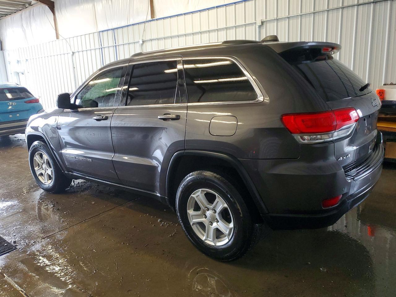 2018 Jeep Grand Cherokee Laredo - Фото 2