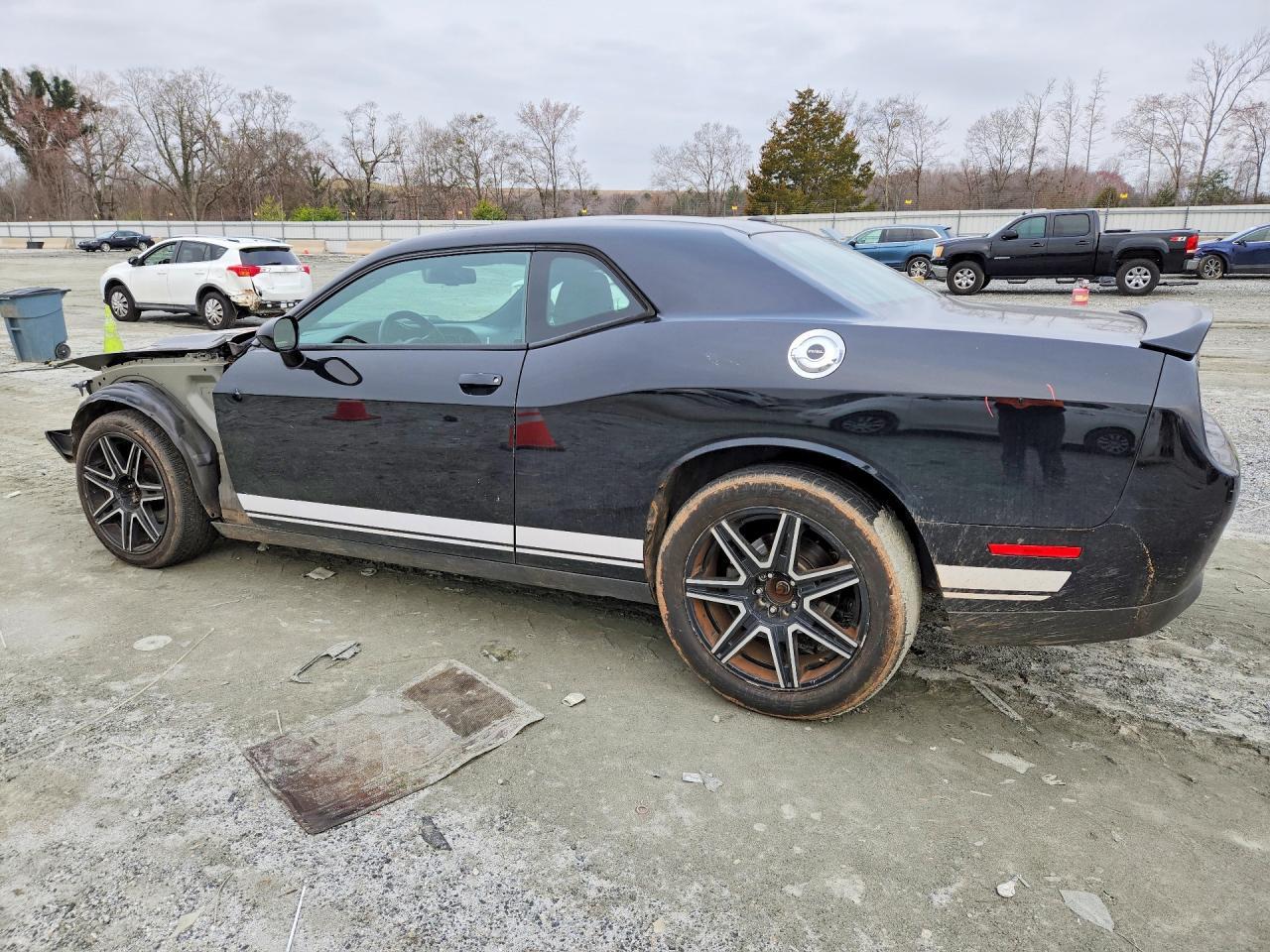 2016 Dodge Challenger Sxt - Image 2