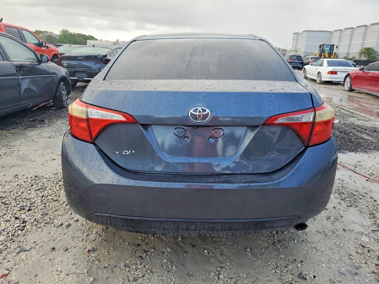 2016 Toyota Corolla Le - Image 6