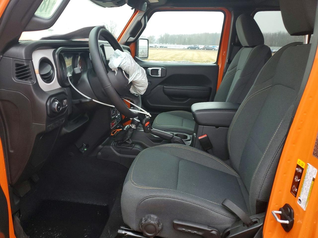 2025 Jeep Wrangler Sport - Фото 7