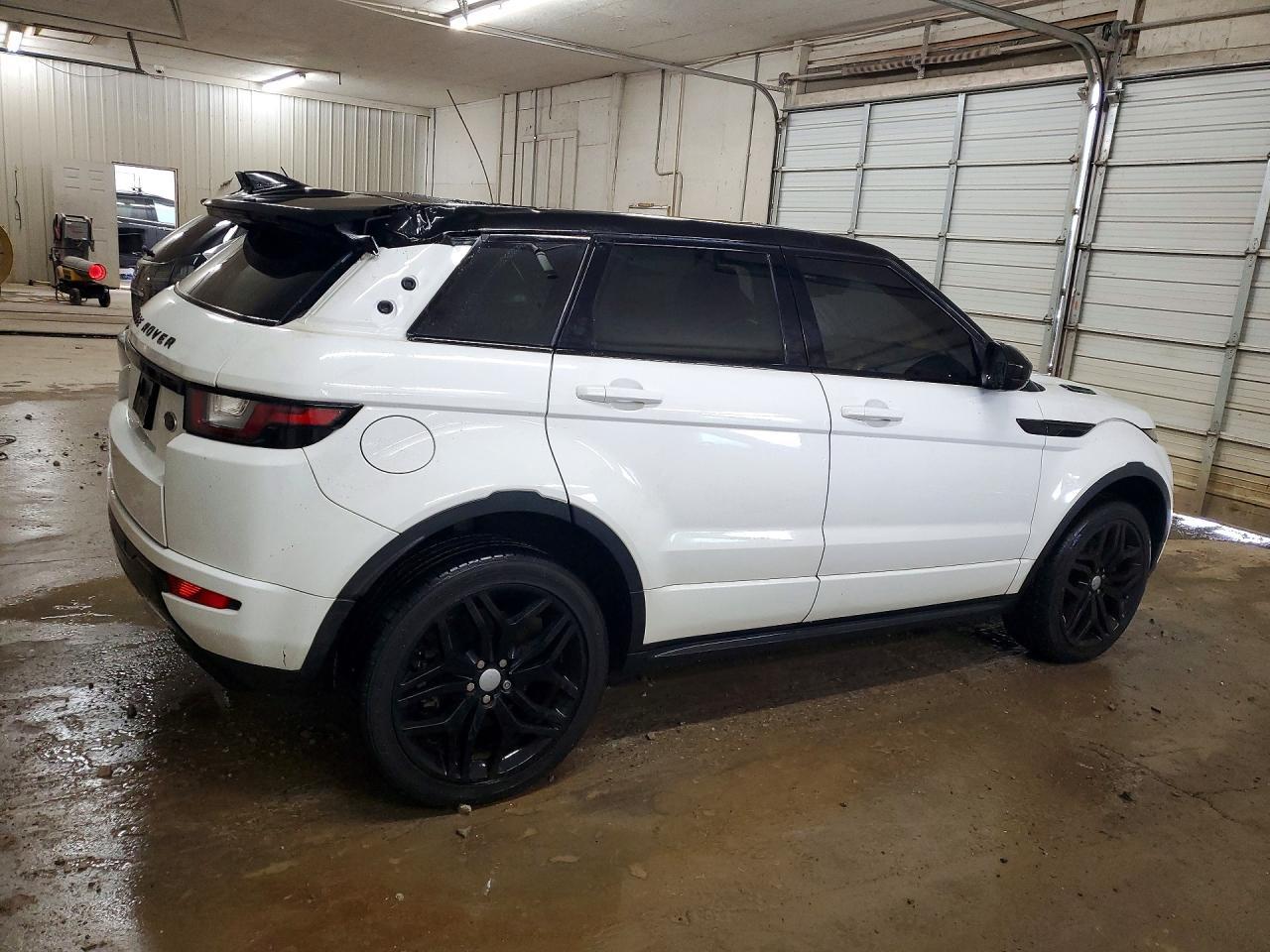 2017 Land Rover Range Rover Evoque Hse Dynamic - Image 3