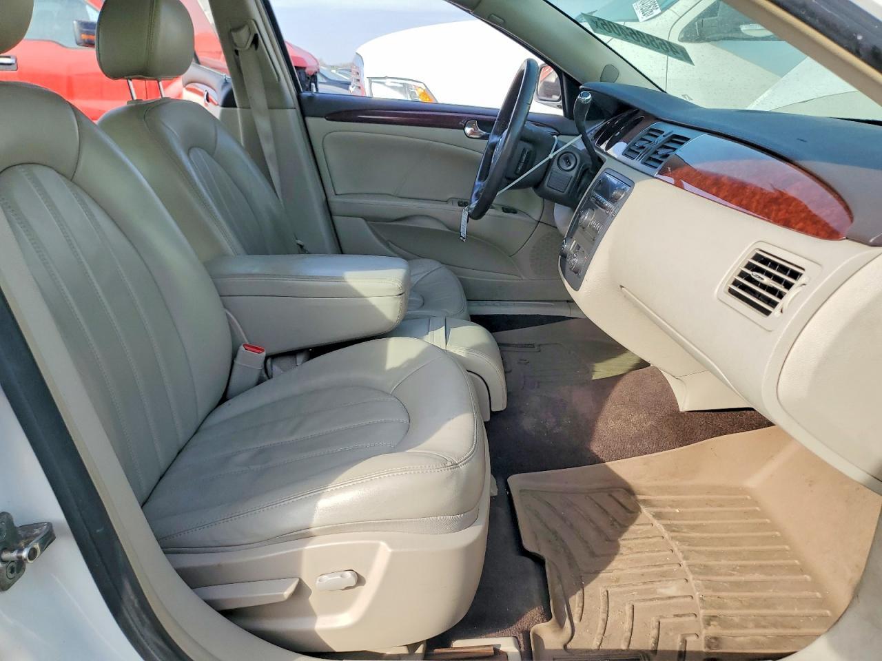 2008 Buick Lucerne Cxl - Image 7