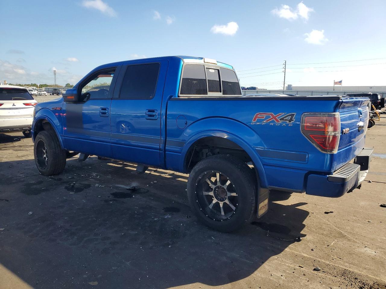 2013 Ford F150 Supercrew - Фото 2