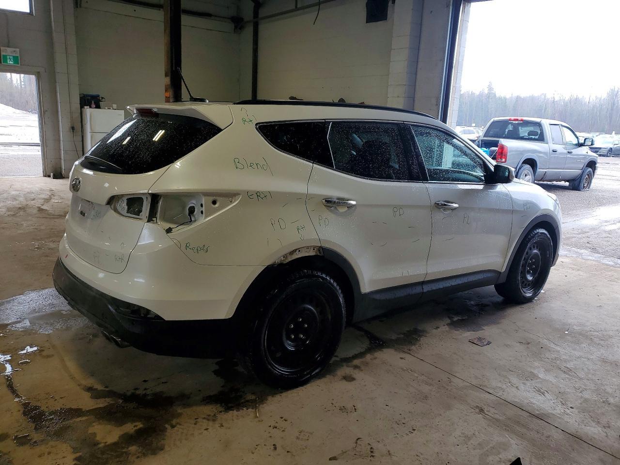 2014 Hyundai Santa Fe Sport 2.0T - Фото 3