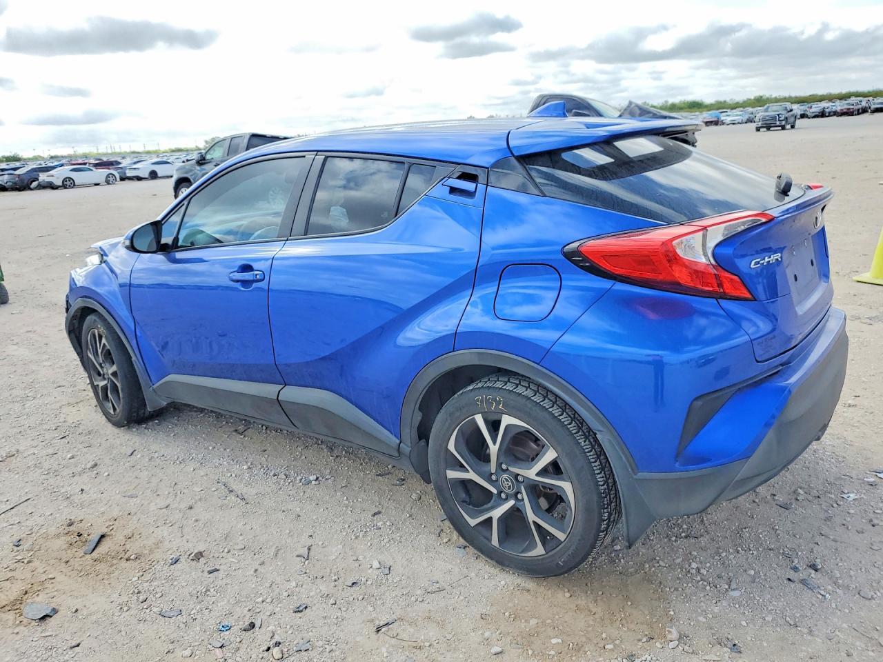2018 Toyota C-Hr Xle Premium - Фото 2