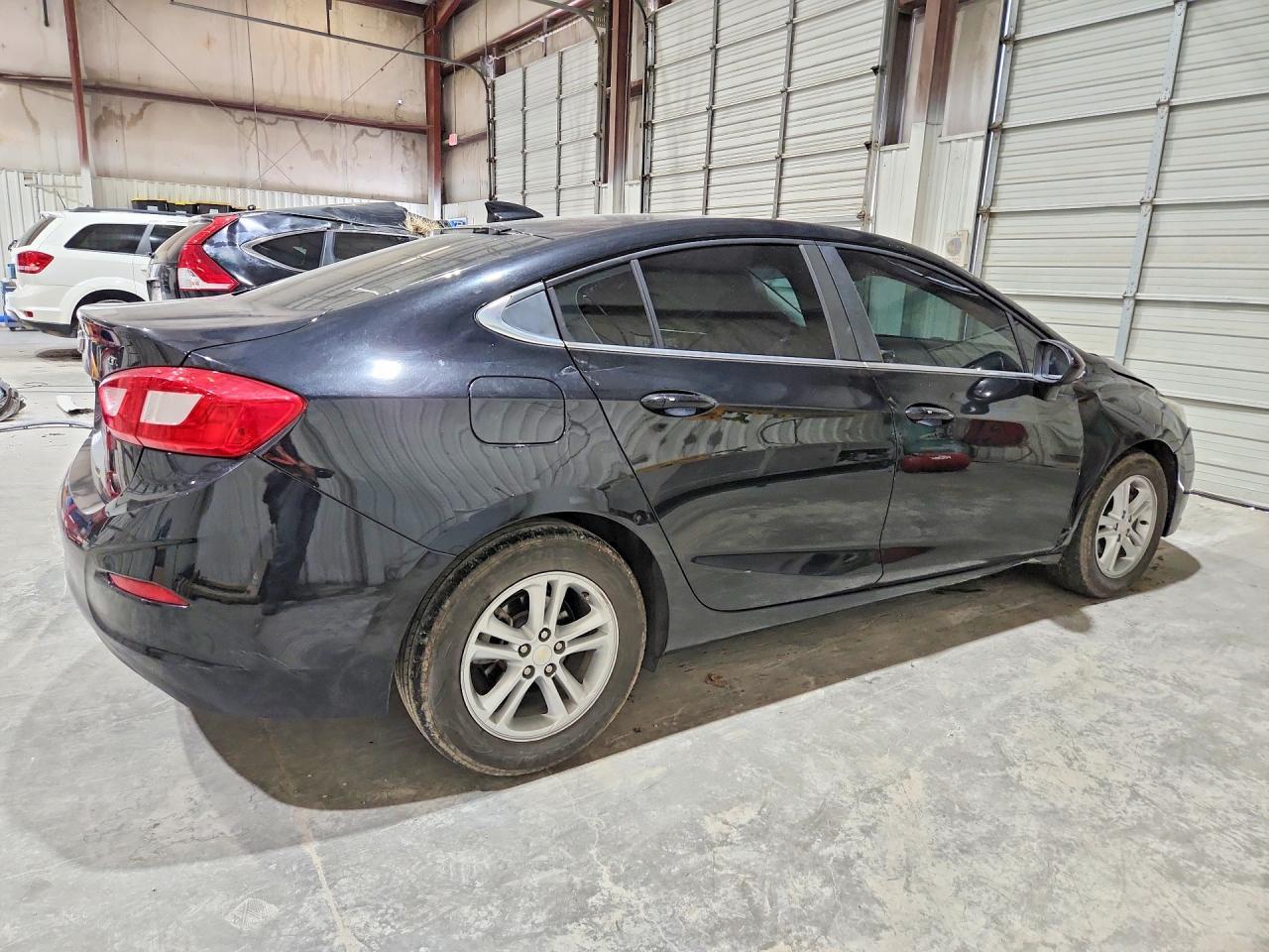 2017 Chevrolet Cruze Lt - Фото 3