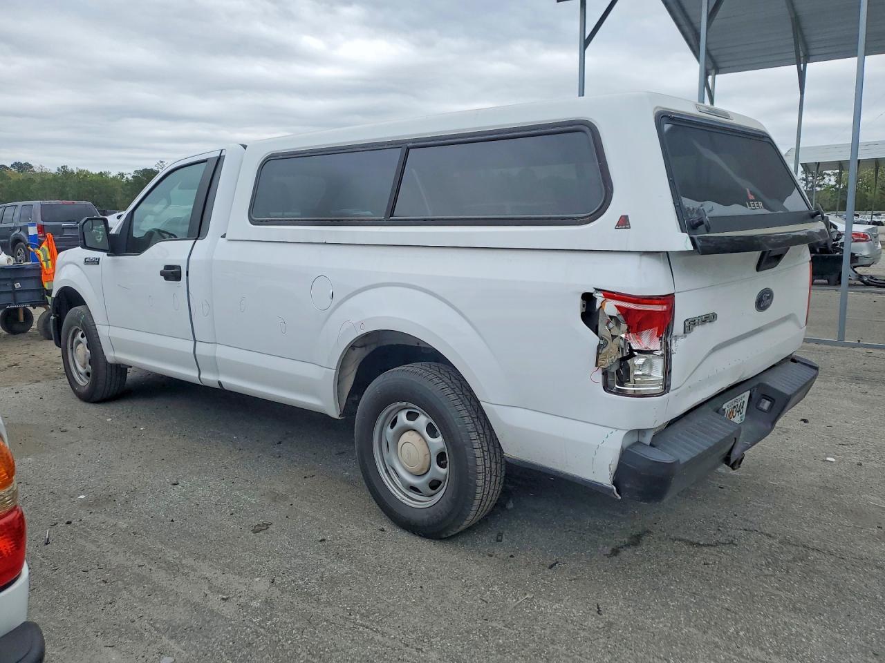 2017 Ford F150 - Фото 2